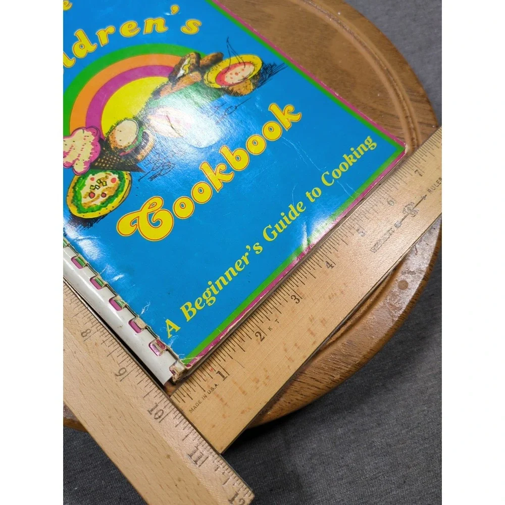 VTG 1980 The Children's Cookbook A Beginner's Guide‎ To Cooking Spiral Bound
